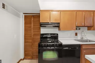 6719 Knollbrook Dr, Hyattsville, MD 20783 - Photo 9