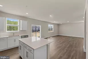5216 Manor Park Dr, Upper Marlboro, MD 20772 - Photo 9