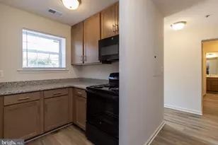 4109 Applegate Ct, Suitland, MD 20746 - Photo 3