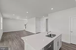 5214 Manor Park Dr, Upper Marlboro, MD 20772 - Photo 9