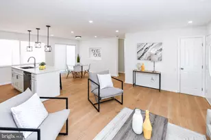 6008 Middleton Ln, Temple Hills, MD 20748 - Photo 9