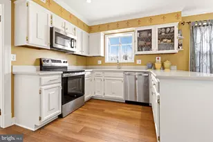 12803 Black Oak Dr, Laurel, MD 20708 - Photo 11