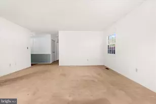 12802 Kemper Ln, Bowie, MD 20715 - Photo 19