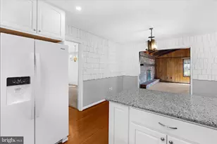 12802 Kemper Ln, Bowie, MD 20715 - Photo 15