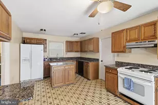 12607 Kembridge Dr, Bowie, MD 20715 - Photo 7