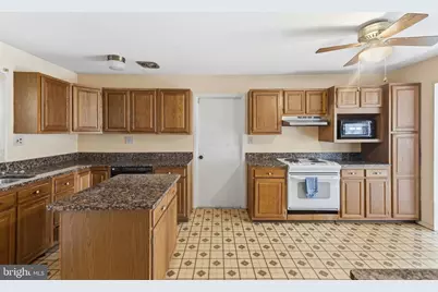 12607 Kembridge Drive, Bowie, MD 20715 - Photo 9