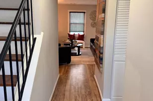 2218 Dawn Ln, Temple Hills, MD 20748 - Photo 3