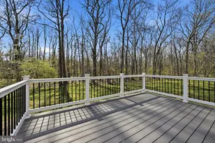 817 Falcon Dr, Upper Marlboro, MD 20774 - Photo 17