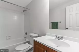 246 Red Jade Dr, Upper Marlboro, MD 20774 - Photo 17