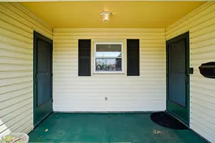 12002 Trim Ln, Bowie, MD 20715 - Photo 5