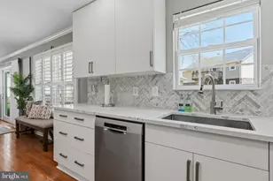 2006 Chita Ct, Temple Hills, MD 20748 - Photo 15