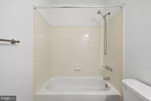 19 Barberry Ct, Upper Marlboro, MD 20774 - Photo 9