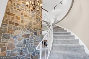 9712 Potomac Dr, Fort Washington, MD 20744 - Photo 7