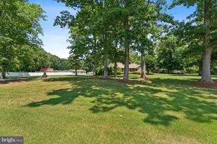 1211 Pine Ln, Accokeek, MD 20607 - Photo 3