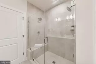 104 St Ives Pl, Oxon Hill, MD 20745 - Photo 27