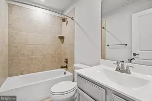 4770 Towne Square Blvd, Suitland, MD 20746 - Photo 9