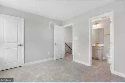 4770 Towne Square Boulevard, Suitland, MD 20746 - Photo 27