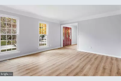 2807 Falling Brook, Hyattsville, MD 20783 - Photo 3