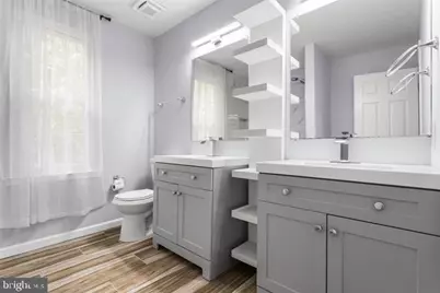 2807 Falling Brook, Hyattsville, MD 20783 - Photo 23