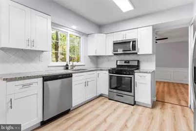 2807 Falling Brook, Hyattsville, MD 20783 - Photo 11