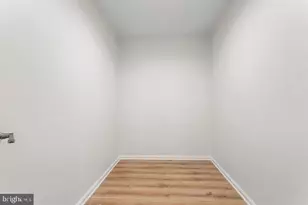 2807 Falling Brook, Hyattsville, MD 20783 - Photo 25