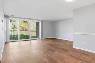 3320 Huntley Sq Dr, Temple Hills, MD 20748 - Photo 7