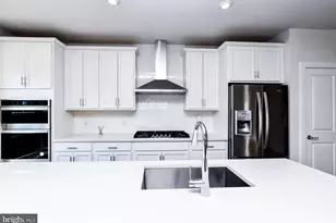 100 St Ives Pl, National Harbor, MD 20745 - Photo 33