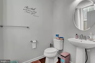 10044 Dorsey Ln, Lanham, MD 20706 - Photo 5