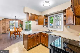 2414 Kinderbrook Ln, Bowie, MD 20715 - Photo 11