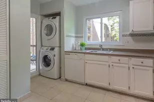 15601 Dorset Rd, Laurel, MD 20707 - Photo 11