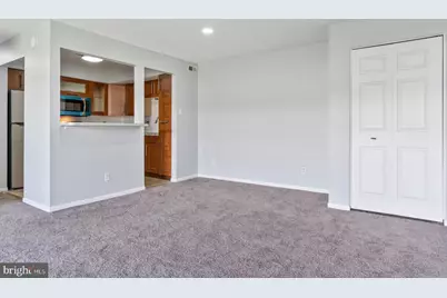 10122 Campus Way S #203-1A, Upper Marlboro, MD 20774 - Photo 3