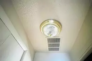 1910 Village Green Dr, Landover, MD 20785 - Photo 29