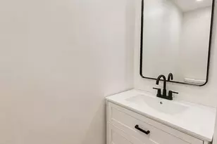 15734 Millbrook Ln, Laurel, MD 20707 - Photo 9