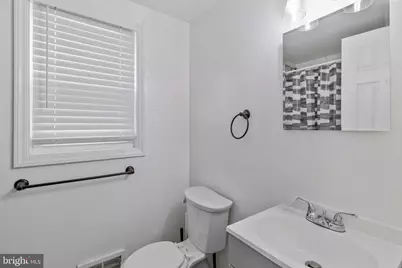 8611 35th Avenue, College Park, MD 20740 - Photo 9