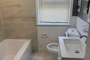 1409 Asbury Ct, Hyattsville, MD 20782 - Photo 3