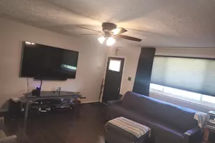 6405 Woodland Rd, Suitland, MD 20746 - Photo 3