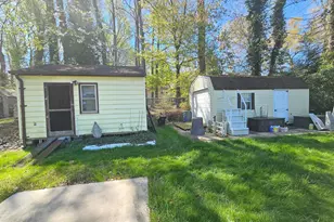 6405 Woodland Rd, Suitland, MD 20746 - Photo 15