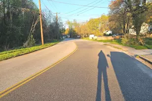 6405 Woodland Rd, Suitland, MD 20746 - Photo 23