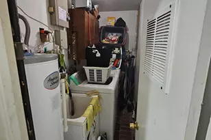 6405 Woodland Rd, Suitland, MD 20746 - Photo 13