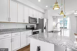 7308 Wood Pond Cir, Lanham, MD 20706 - Photo 7