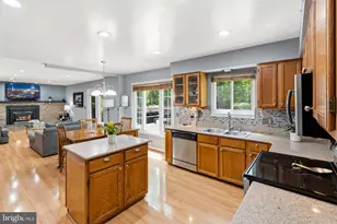 15401 Pine Tree Ct, Bowie, MD 20721 - Photo 17