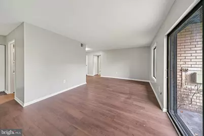 6934 Hanover Parkway #402, Greenbelt, MD 20770 - Photo 5