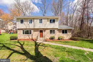 402 Warburton Oaks Dr, Fort Washington, MD 20744 - Photo 1