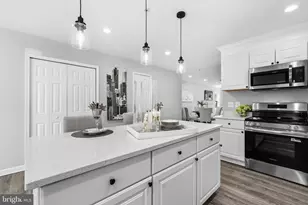 5907 Seat Pleasant Dr, Capitol Heights, MD 20743 - Photo 13