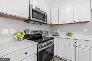 5907 Seat Pleasant Dr, Capitol Heights, MD 20743 - Photo 15