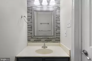 1205 Portabello Ct, Oxon Hill, MD 20745 - Photo 19