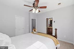 4210 Talmadge Cir, Suitland, MD 20746 - Photo 19