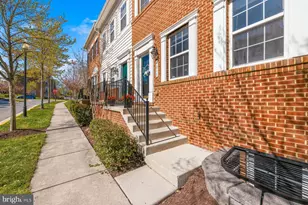 4210 Talmadge Cir, Suitland, MD 20746 - Photo 3
