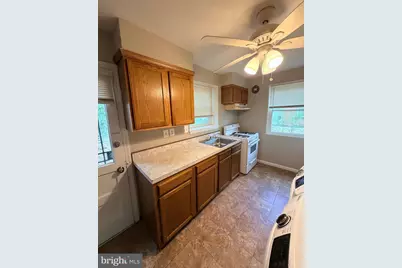 2220 Gaylord Drive, Suitland, MD 20746 - Photo 9