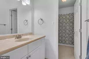 16901 Federal Hill Ct, Bowie, MD 20716 - Photo 35